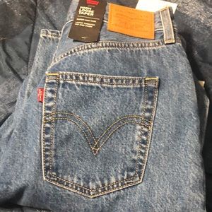 28x31 Levis Baggy Jean!